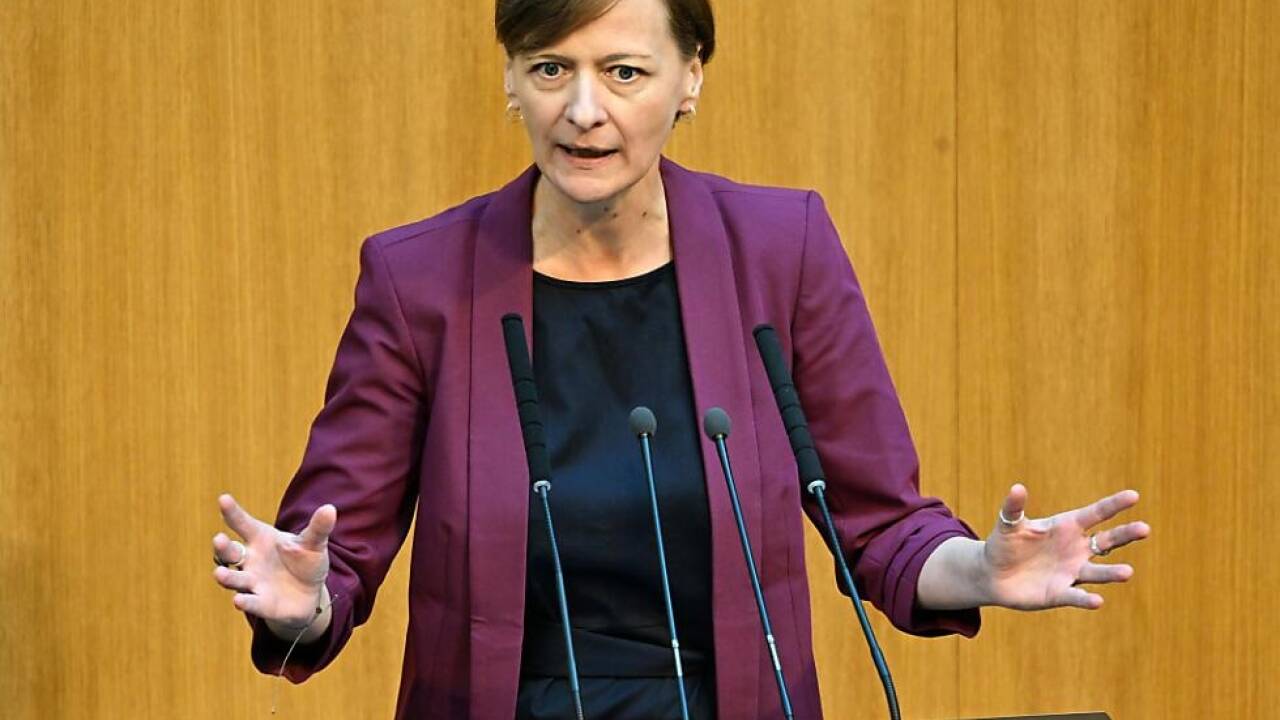 SPÖ-Abgeordnete Sabine Schatz bei einer Nationalratssitzung 