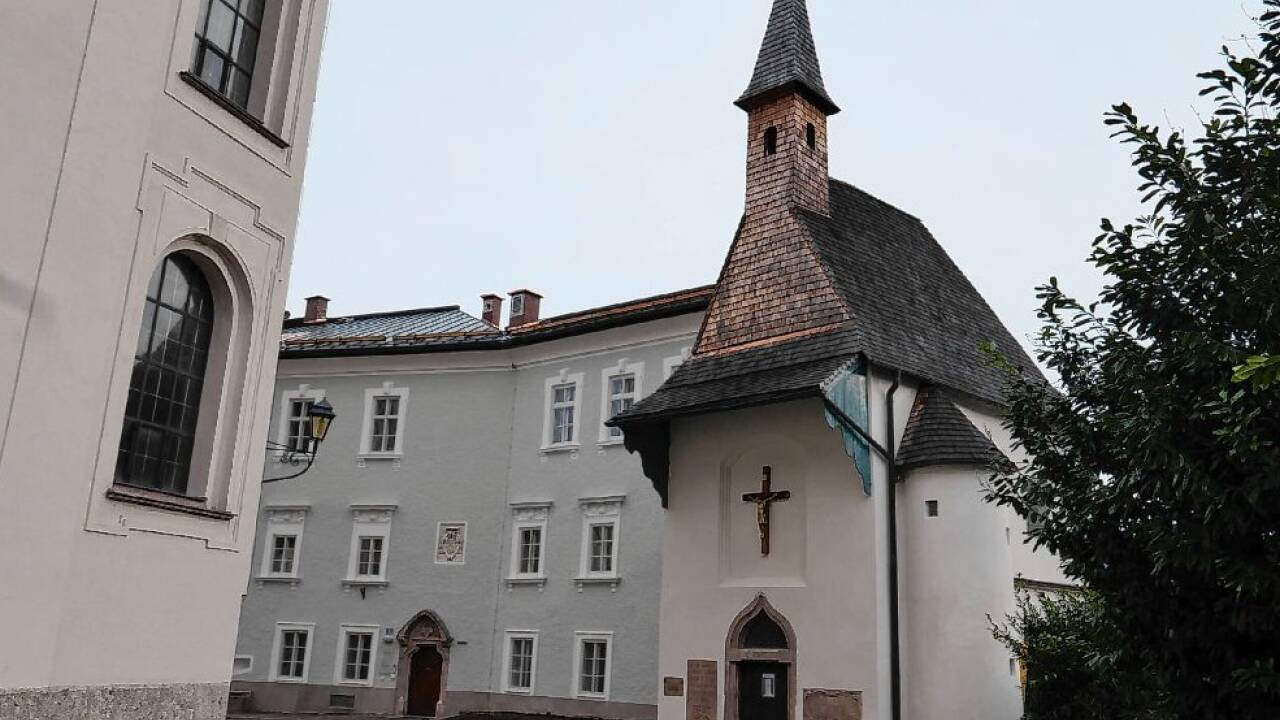 Die Peterskapelle beim Dechanthof in Hallein.  