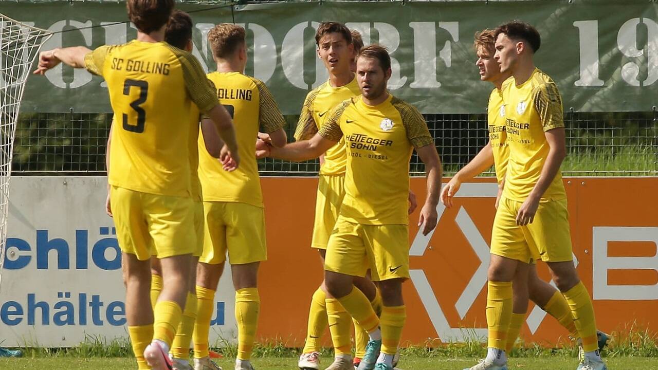 Die Gollinger Kicker kämpfen in der Salzburger Liga gegen den Abstieg. Die Gollinger Kicker kämpfen in der Salzburger Liga gegen den Abstieg.