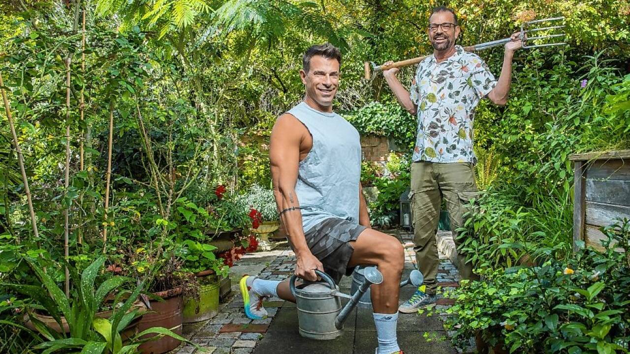 Gartenprofi Karl Ploberger und Fitnessexperte Toni Klein (links). Gartenprofi Karl Ploberger und Fitnessexperte Toni Klein (links).