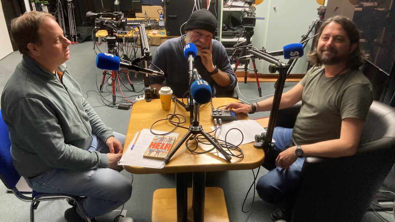 Die SN-Popcaster reden über die Beatles: Florian Oberhummer, Bernhard Flieher und Robert Innerhofer – nicht im Bild: „Fotograf“ Clemens Panagl. 