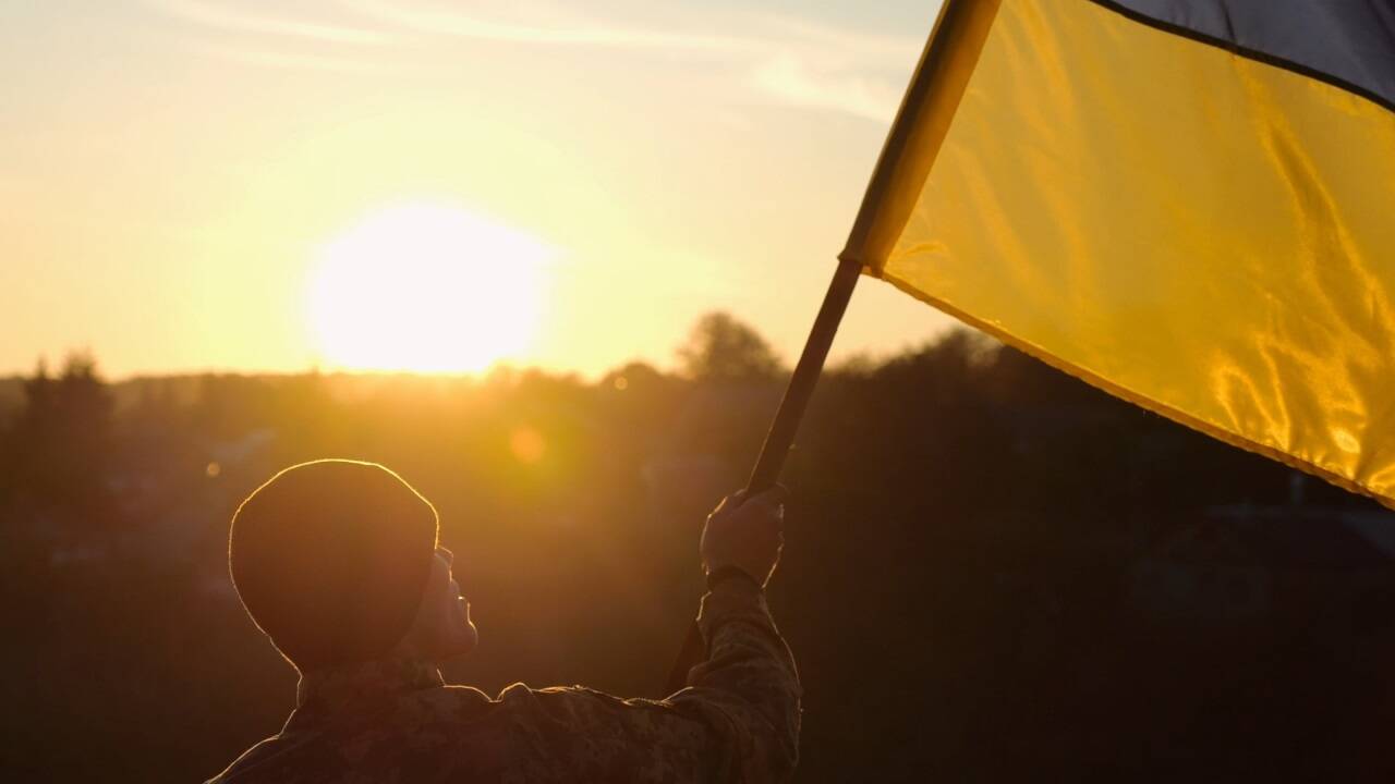 Ein ukrainischer Soldat. Ein ukrainischer Soldat.