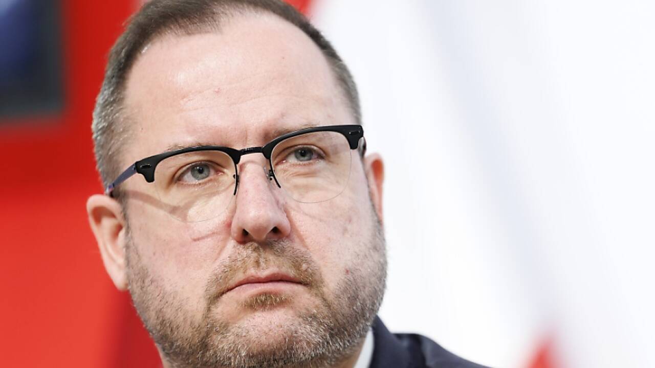 Hafenecker will wieder mehr nach Westen blicken 