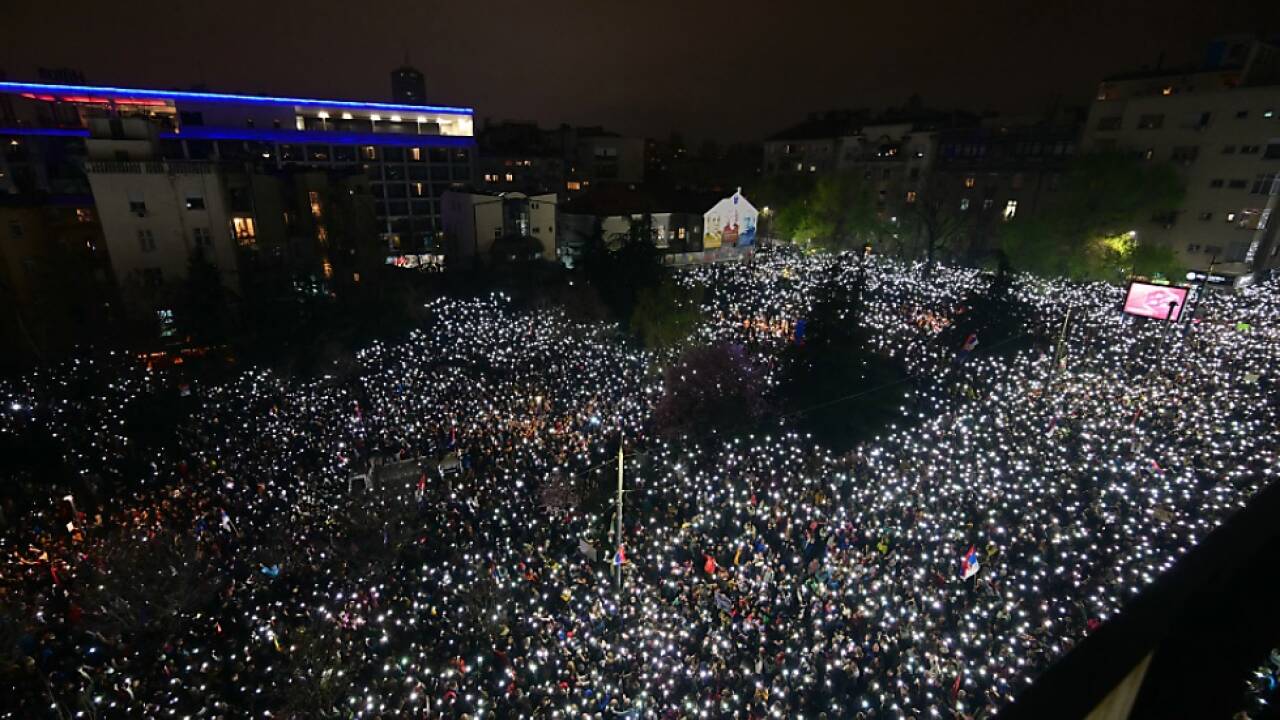 Hunderttausende strömten am Samstag in Belgrad zu Protest gegen Vucic 