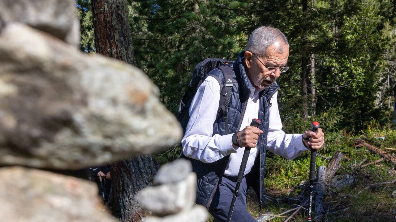 Der Bundespräsident zeigt Fitness im heimatlichen Kaunertal. Der Bundespräsident zeigt Fitness im heimatlichen Kaunertal.
