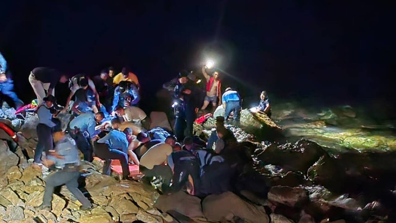 Maschine stürzte nach Start auf der Insel Roatan ins Meer 