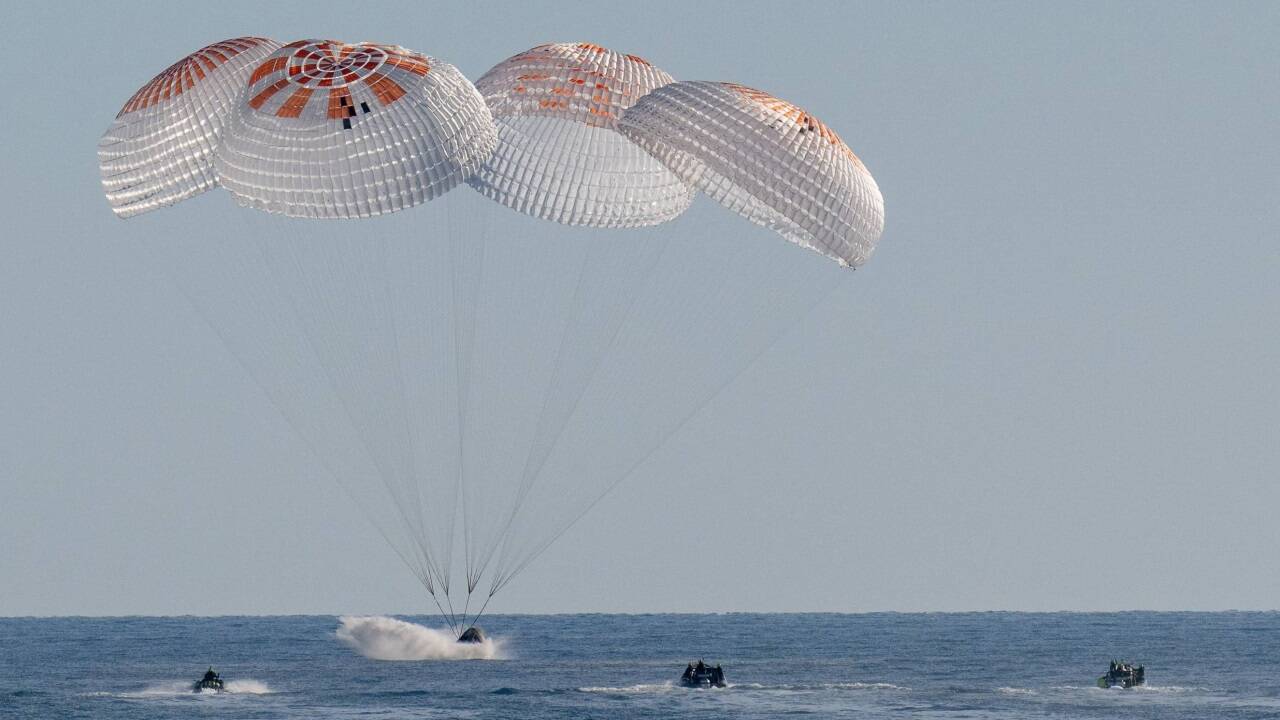 Die 'Crew Dragon'-Raumkapsel mit Suni Williams und Barry Wilmore an Bord war vor der Küste des US-Bundesstaates Florida im Meer gelandet 