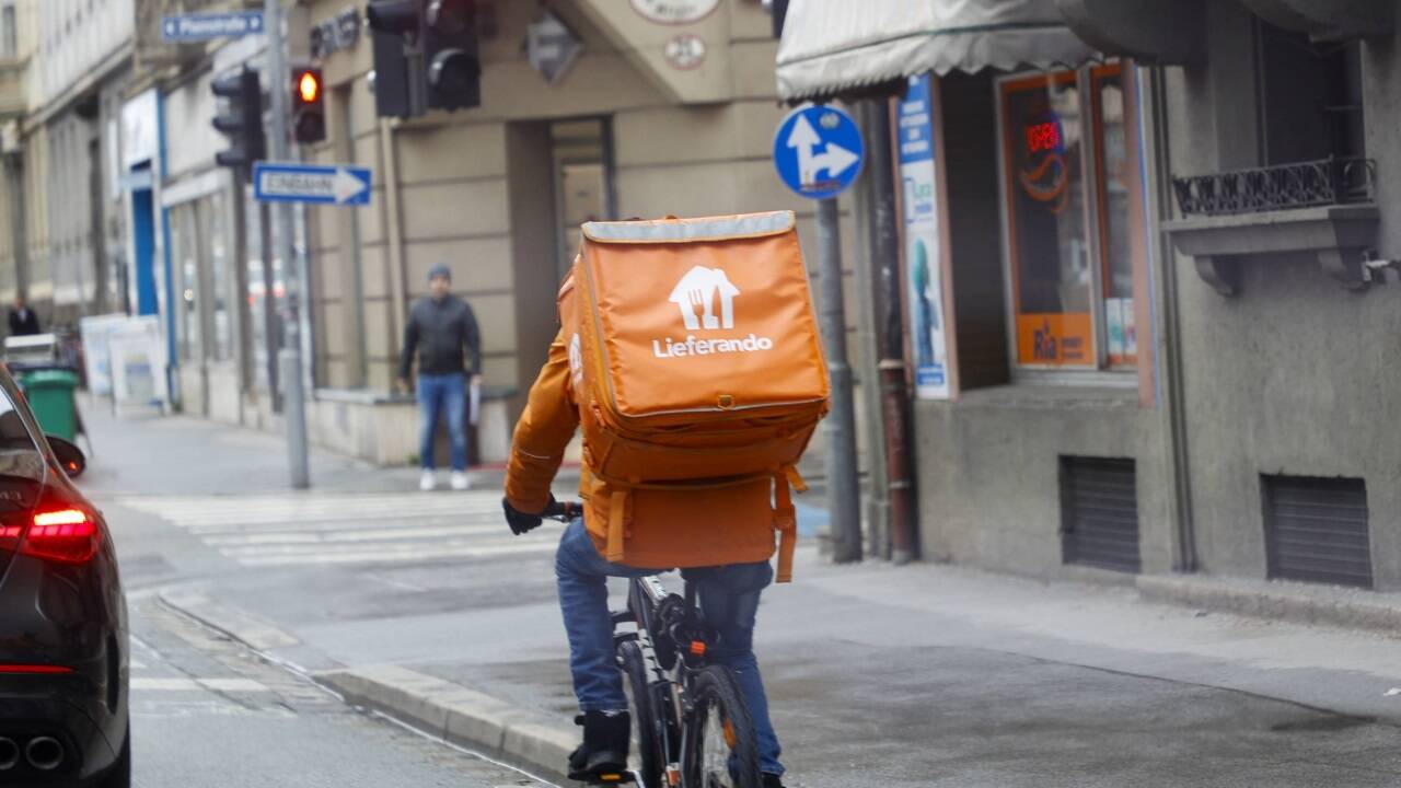 Laut Betriebsrat sind in Salzburg 80 Lieferando-Mitarbeiter betroffen. 