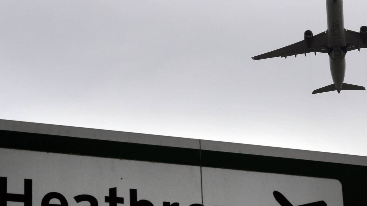 Flughafen Heathrow ist gesperrt.  
