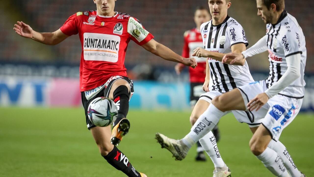 Manuel Haas (links) spielte für die SV Ried und kickt nun wieder in Salzburg. 