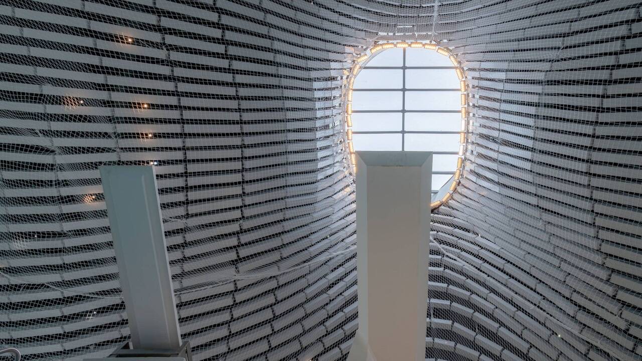 Das Paracelsusbad wurde nach jahrzehntelanger Diskussion der Stadtpolitik gebaut und im Oktober 2019 eröffnet.  