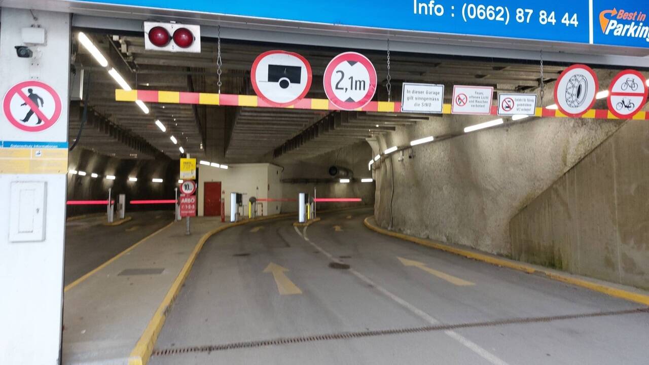 Die Einfahrt zum Privattunnel soll über die Parkgarage Linzer Gasse erfolgen.  Die Einfahrt zum Privattunnel soll über die Parkgarage Linzer Gasse erfolgen.