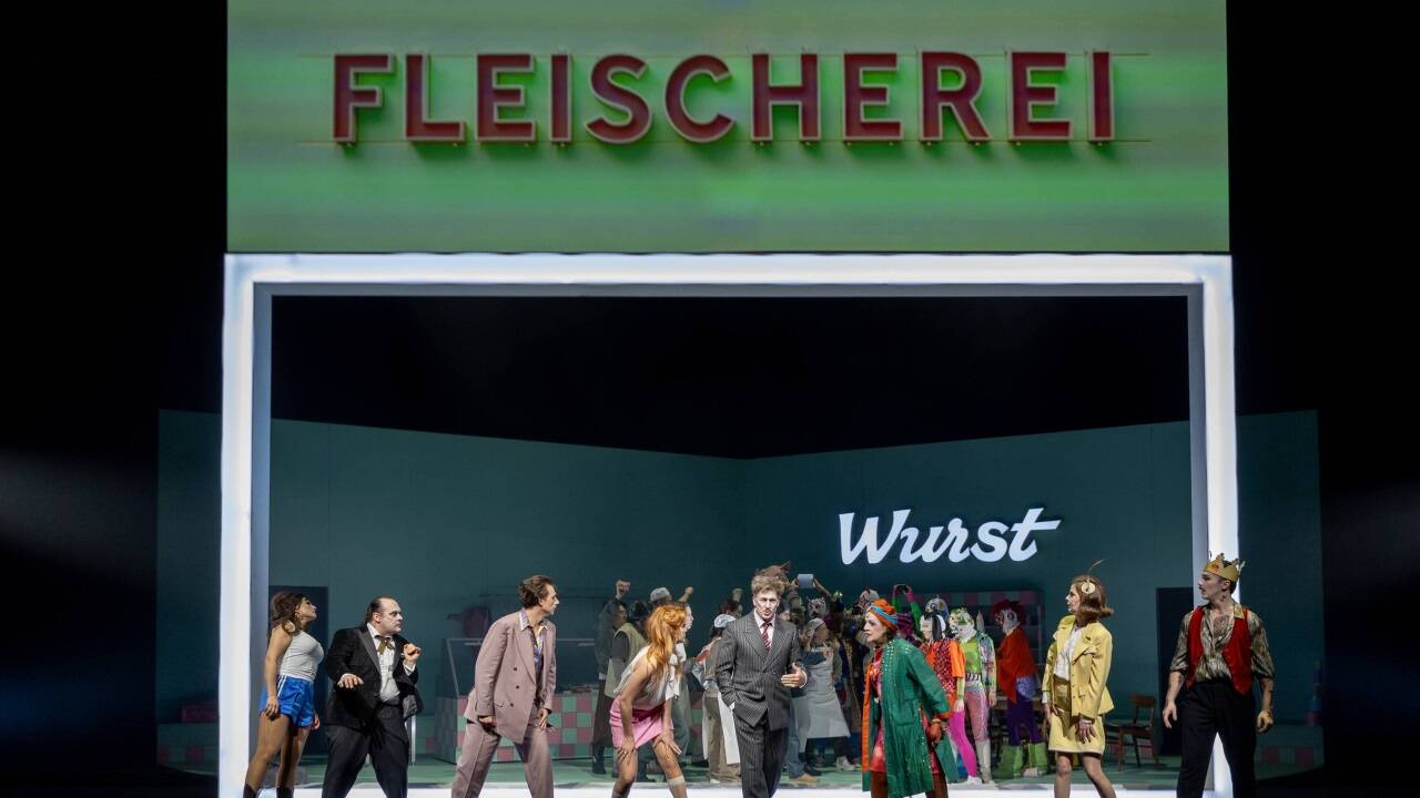 Bilder zur Uraufführung von „Das Lied am Rand der Welt“ im Wiener Museumsquartier. 