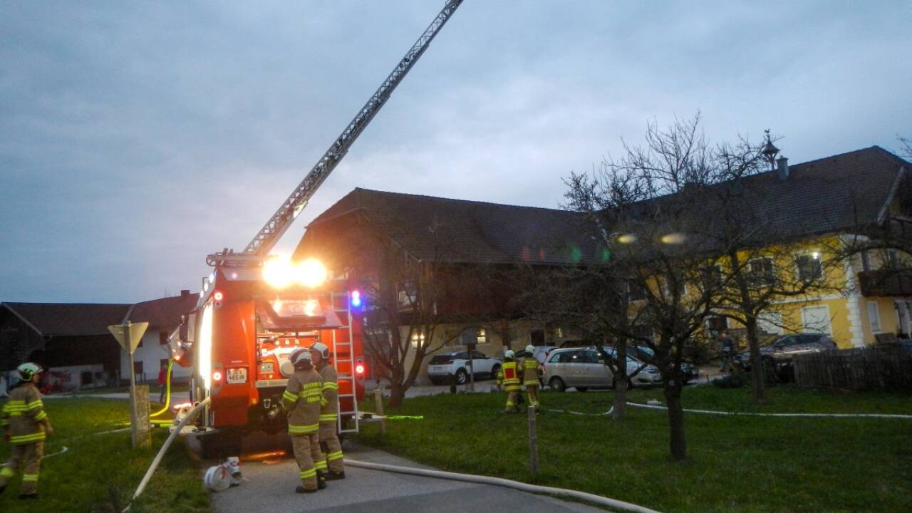 Bilder von der Großübung in Oberndorf. 