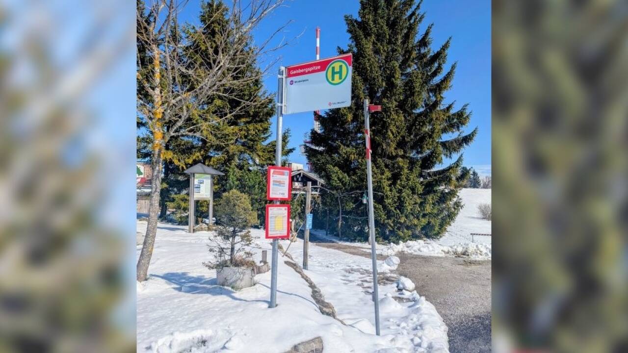 Die Bushaltestelle auf der Gaisbergspitze soll künftig ein Haltehäuschen samt Sitzfläche bekommen, wie Kreibich ankündigt.  