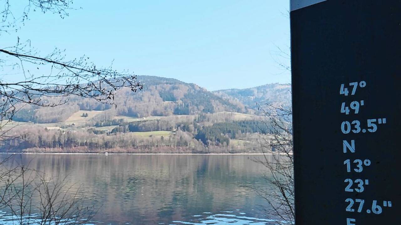 Ein- und Ausblicke beim Land-Art-Projekt Mondseeland beim Kienbergwandtunnel. 