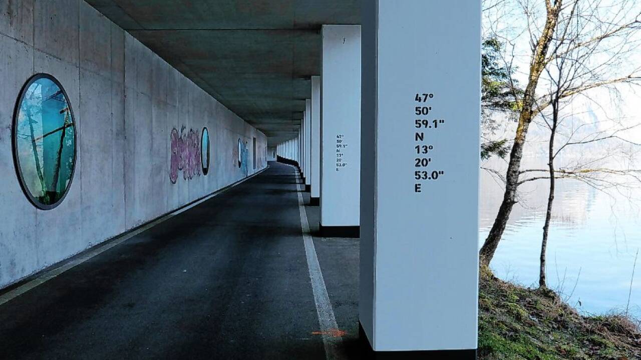 Ein- und Ausblicke beim Land-Art-Projekt Mondseeland beim Kienbergwandtunnel. 