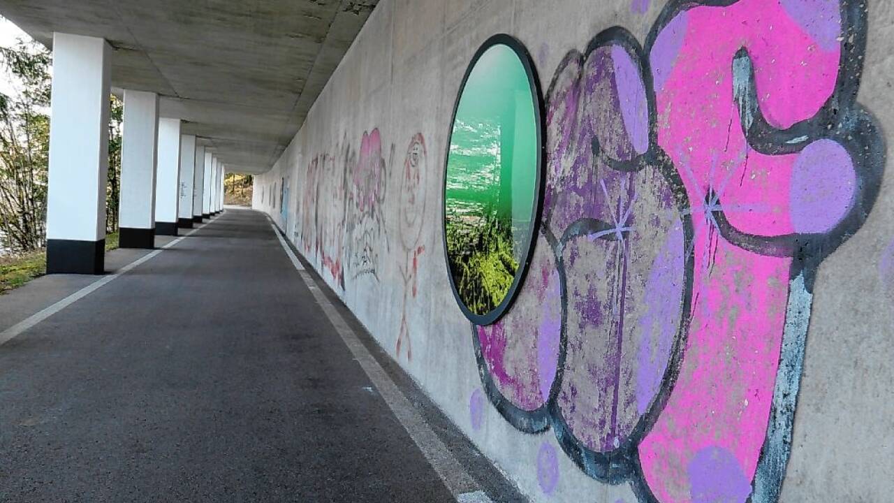 Ein- und Ausblicke beim Land-Art-Projekt Mondseeland beim Kienbergwandtunnel. 