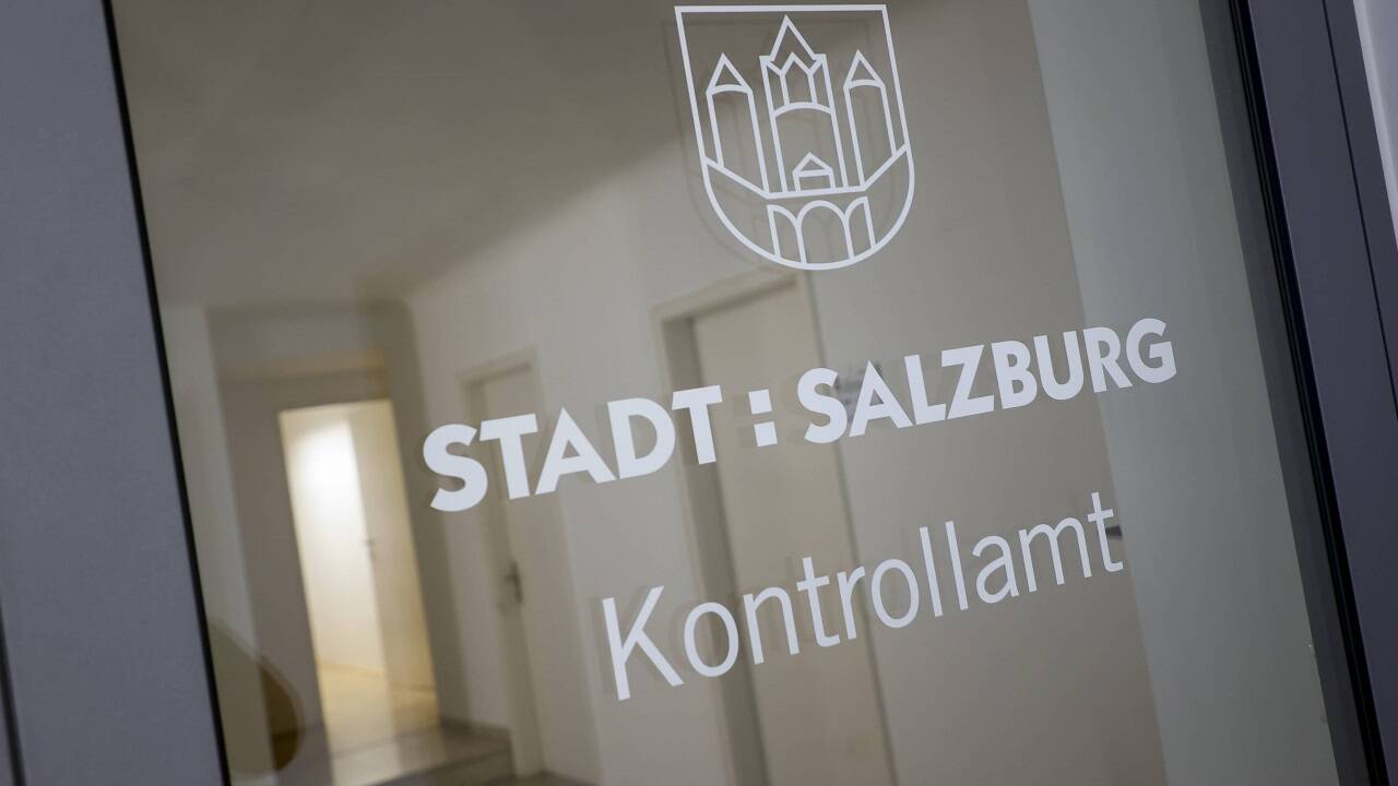 Noch steht an der Tür Kontrollamt. Mit 1. April ist es zum Stadtrechnungshof aufgewertet worden.  