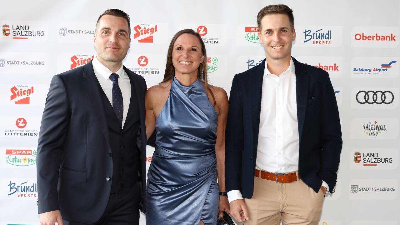 Golfprofi Matthias Schwab (ganz r.) traf Ex-Snowboard-Ass Manuela Riegler  