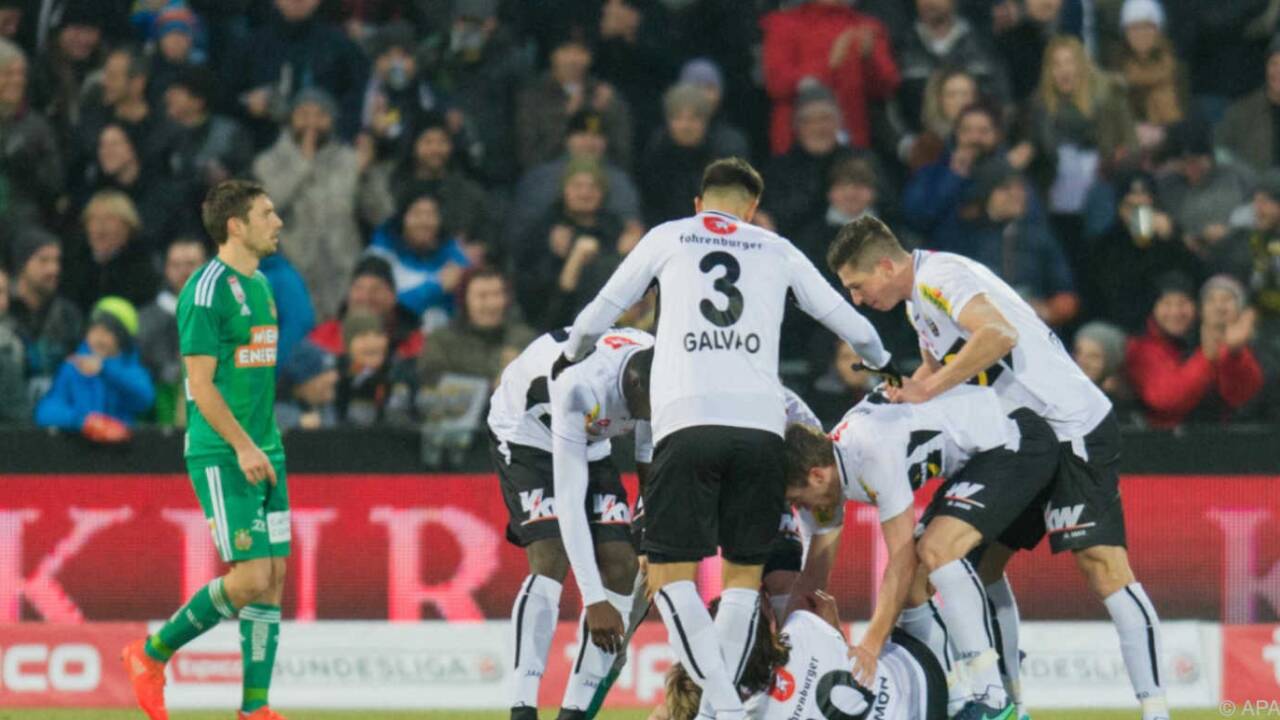 Herbstmeister Altach sicherte sich die Winterkrone.  