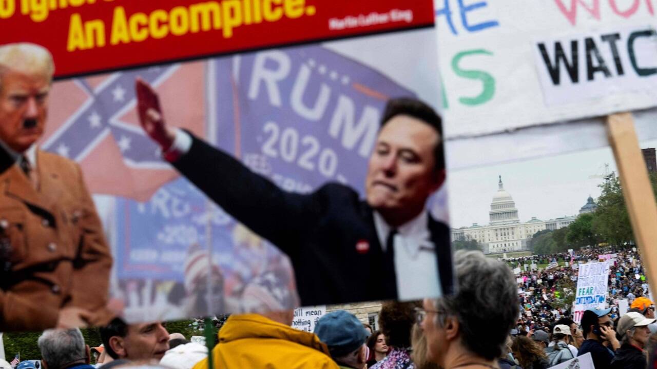 Auch in Washington haben sich die Menschen versammelt.  