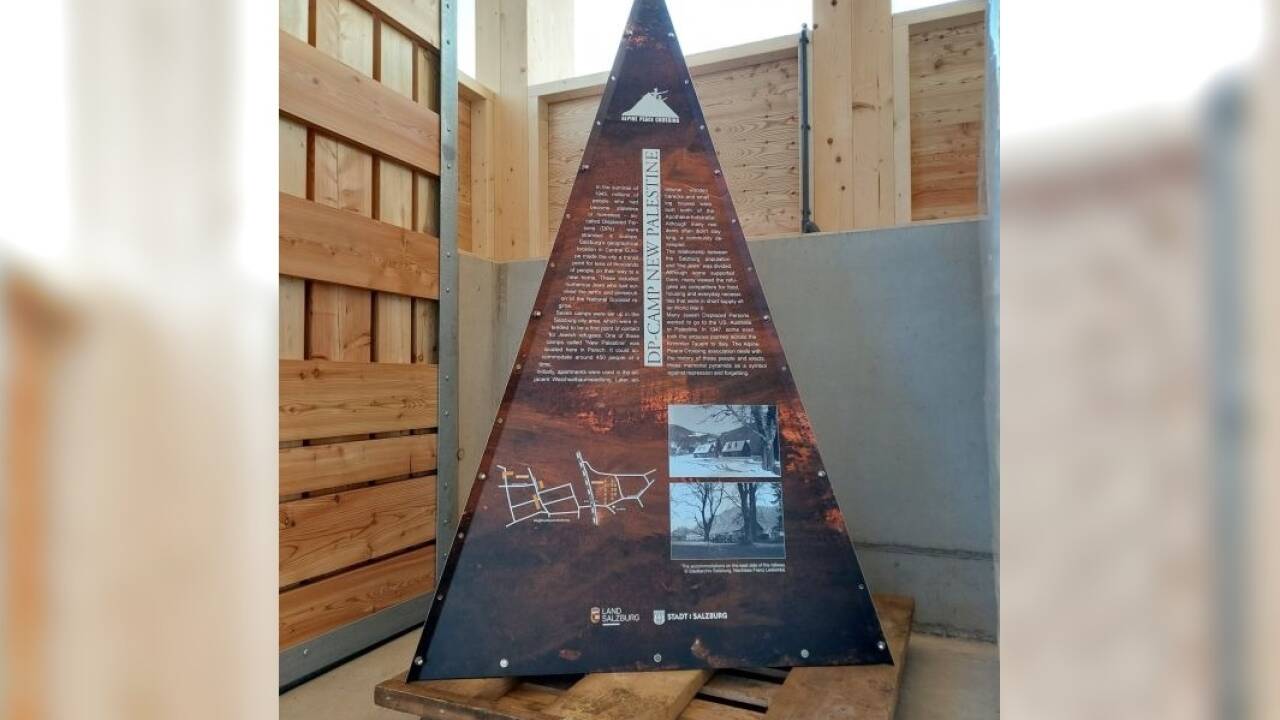 Diese Gedenkpyramide wird ab 11. April im Preuschenpark in Salzburg-Parsch an das DP-Camp nach dem Zweiten Weltkrieg erinnern. Diese Gedenkpyramide wird ab 11. April im Preuschenpark in Salzburg-Parsch an das DP-Camp nach dem Zweiten Weltkrieg erinnern.