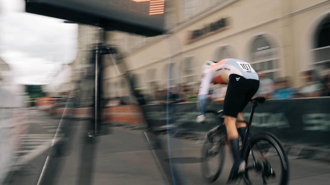 Tour of Austria: Rasend schnell durch das Land und nahe am Publikum. 