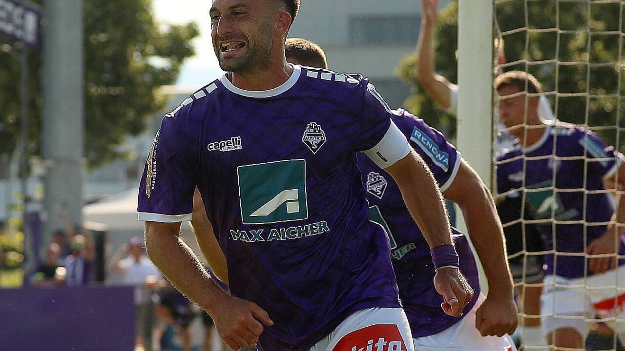 Kapitän Rene Zia will die Austria in die 2. Liga führen. 