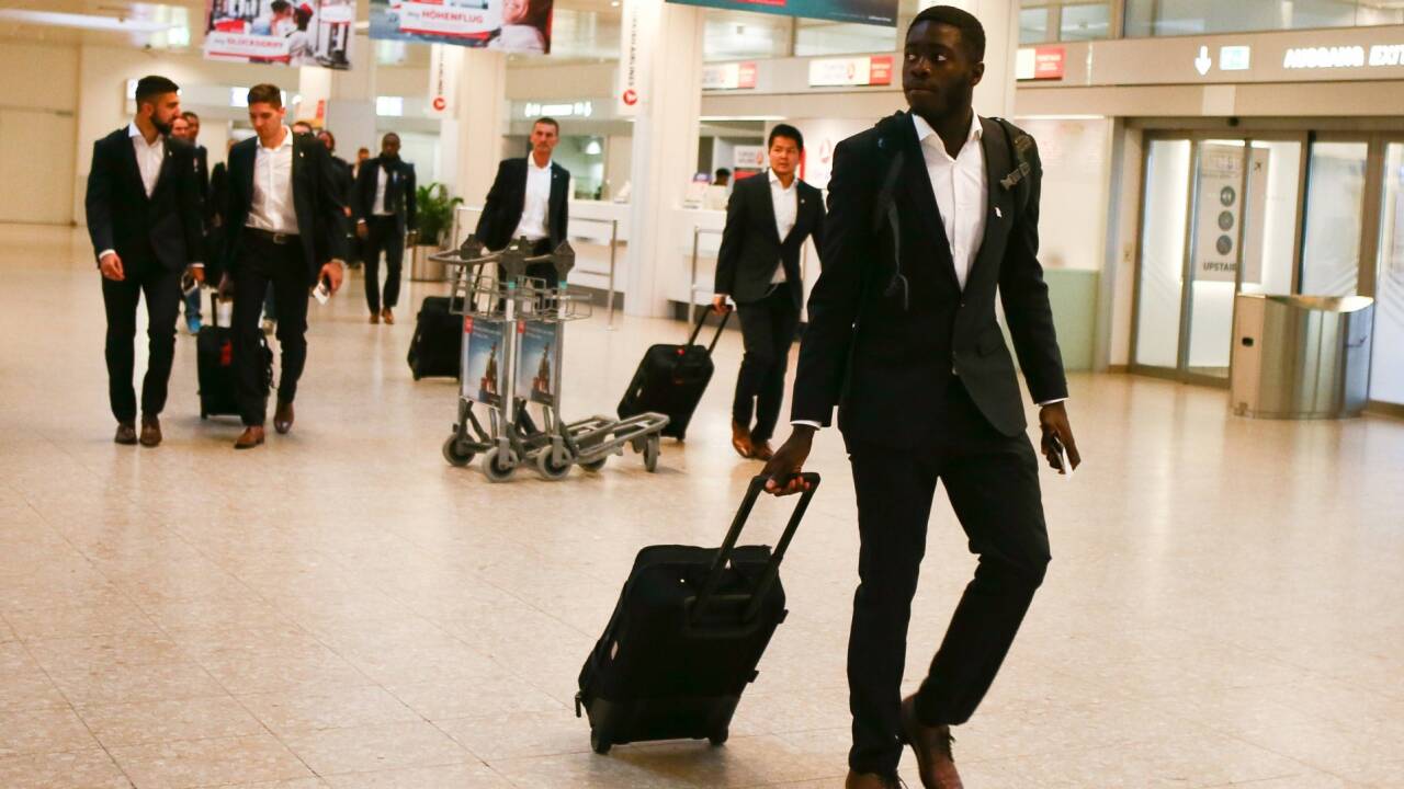 Dayot Upamecano klärt derzeit im Ausland seine sportliche Zukunft. 