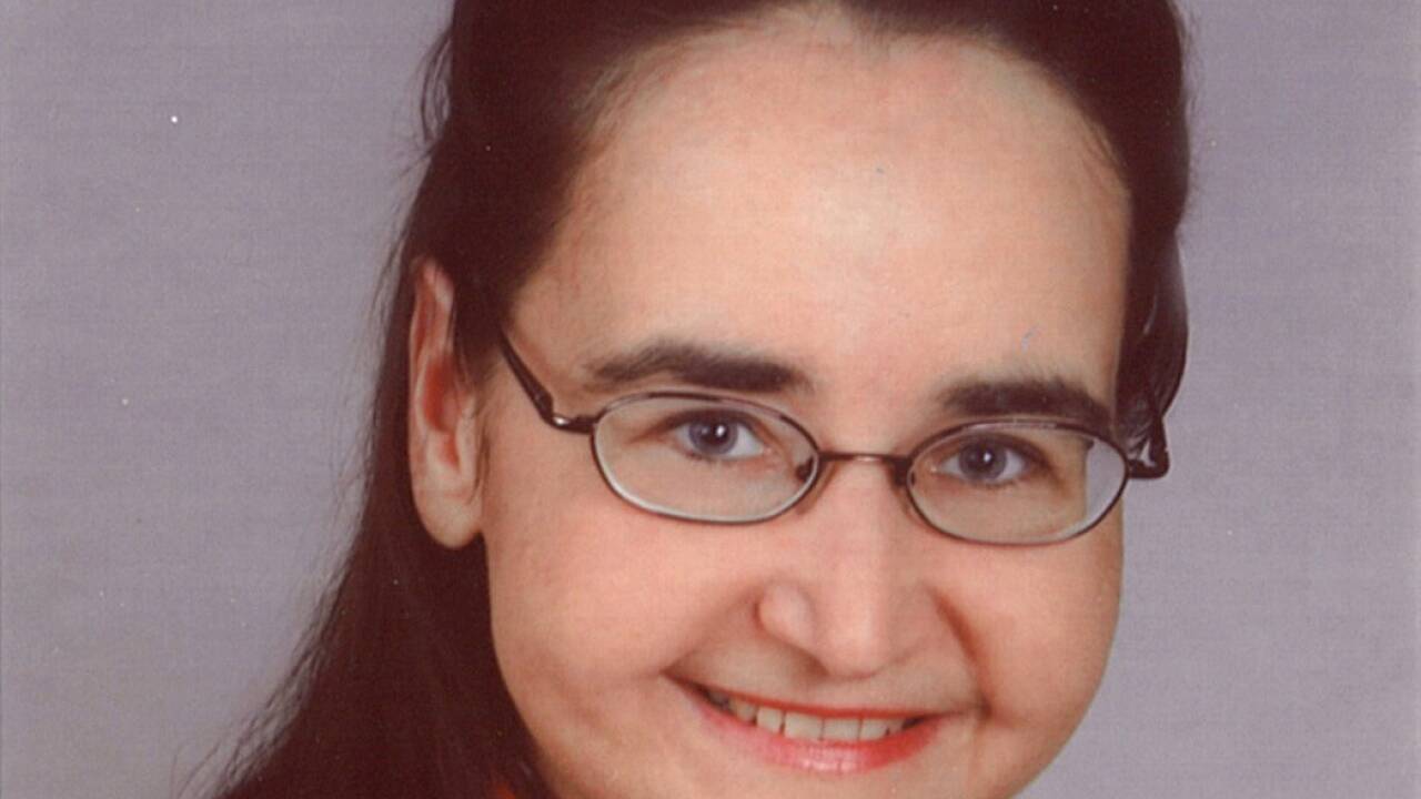 Kirchenmalerin und Restauratorin Christiane Lange arbeitet seit 2011 in der Restaurierungswerkstatt von Reiner Neubauer am Chiemsee. 