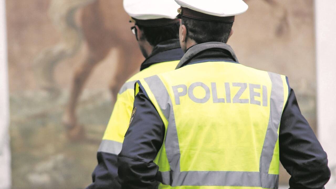 Die Polizei setzt verstärkt auf präventive Maßnahmen, was sich in der Kriminalstatistik widerspiegelt.  Die Polizei setzt verstärkt auf präventive Maßnahmen, was sich in der Kriminalstatistik widerspiegelt.