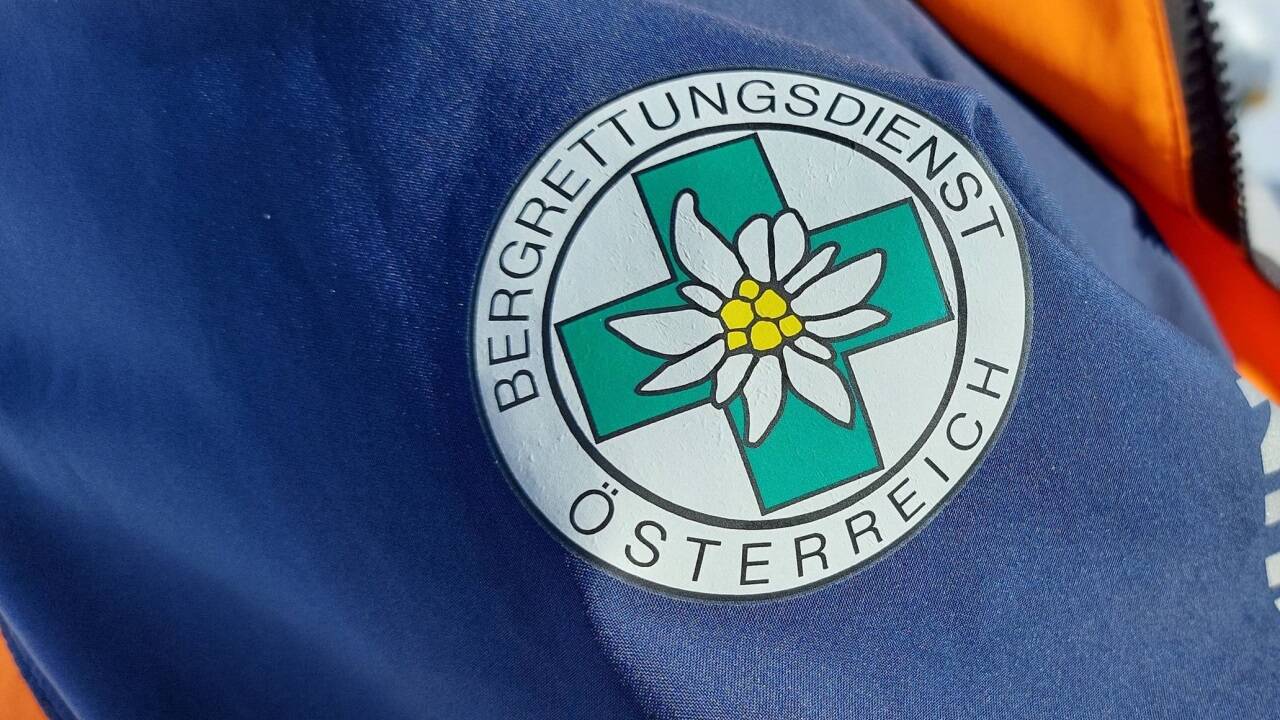Die Bergrettung Zell am See rückte aus, um den 60-Jährigen zu suchen. (Symbolbild) Die Bergrettung Zell am See rückte aus, um den 60-Jährigen zu suchen. (Symbolbild)