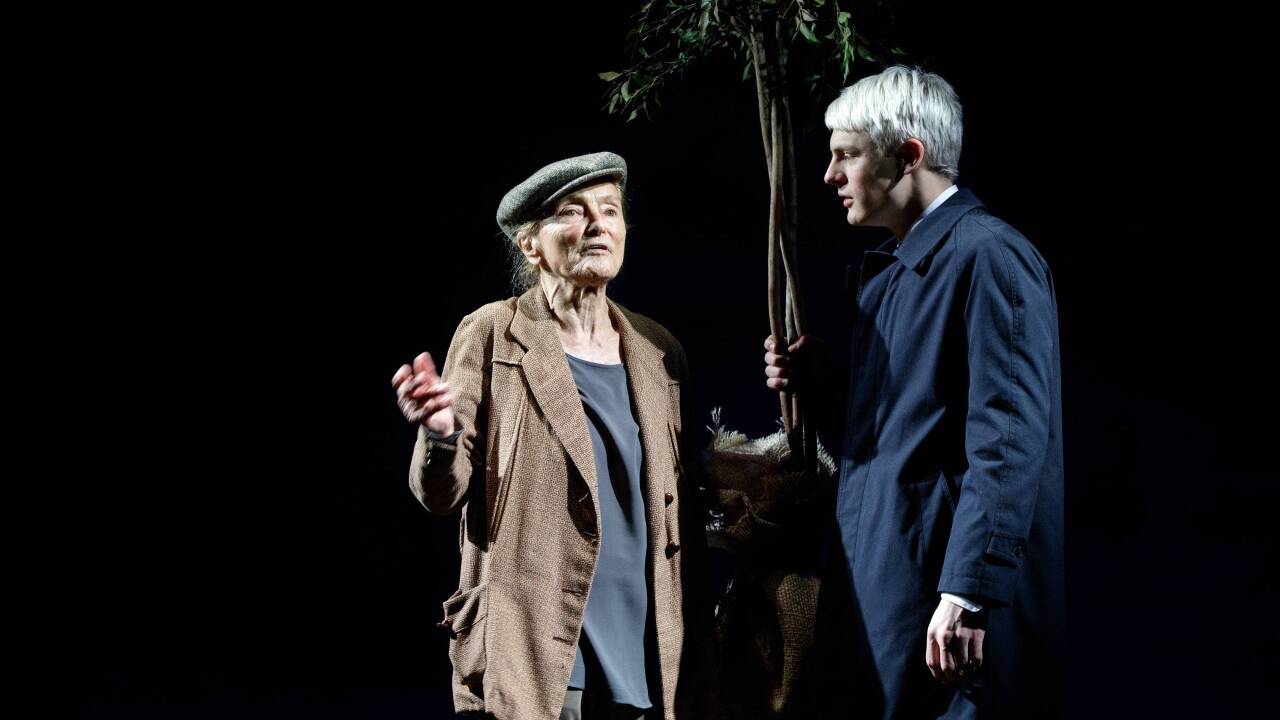 Meo Wulf und Erni Mangold als 'Harold und Maude'.  