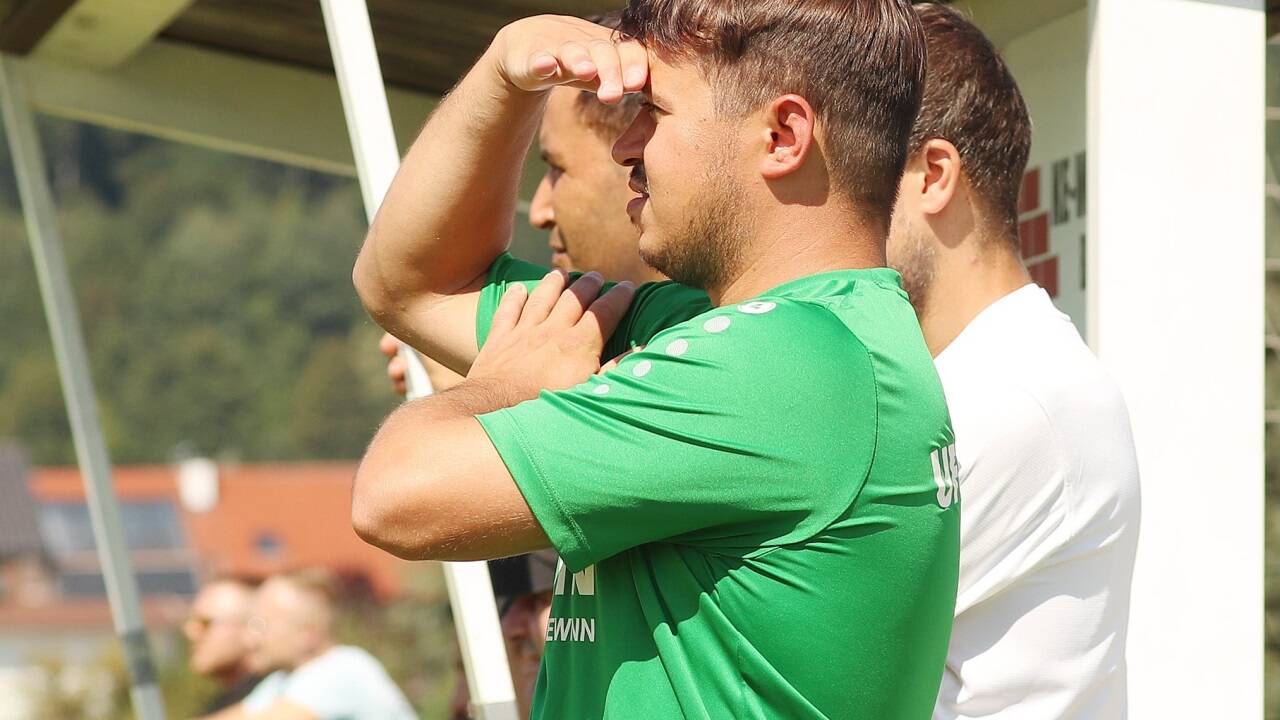 Halleins Coach Christoph Lessacher und sein Trainerteam haben noch keine Vereinbarung für die neue Saison unterschrieben. 