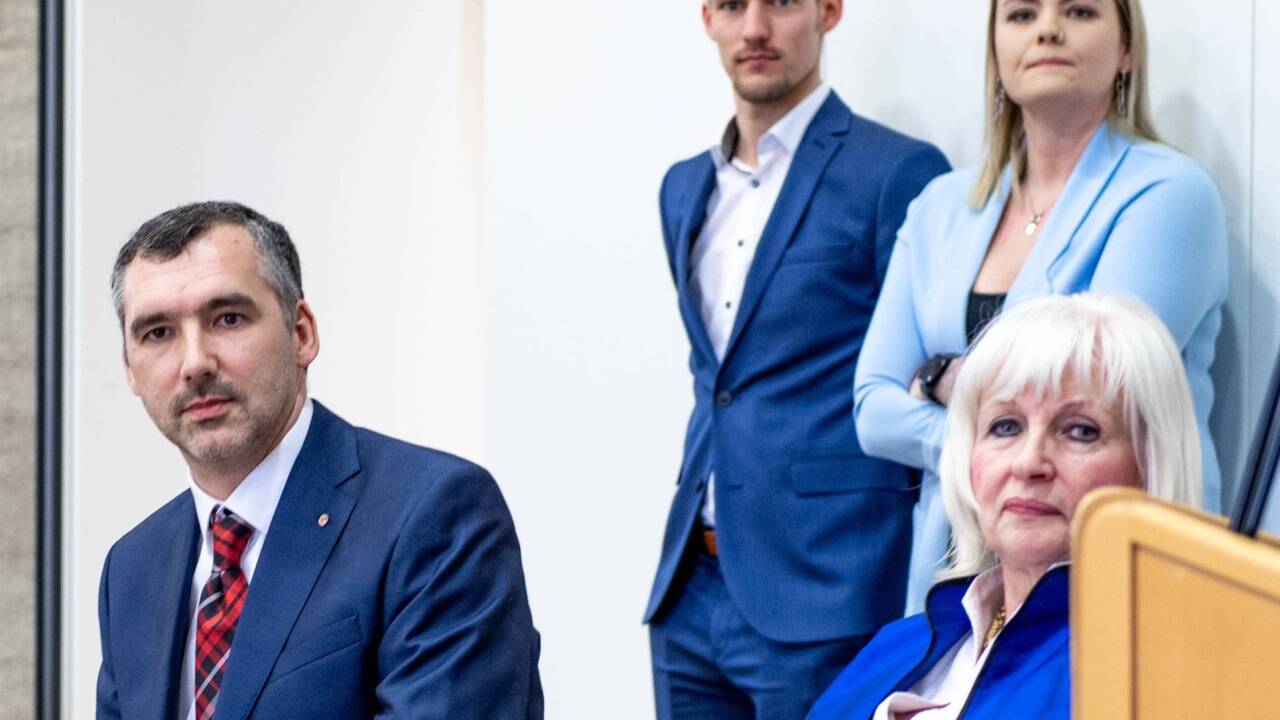 Josef Sailer, Rosa Bock. Hinten: Matthias Typplt, Kristina Spindler. 