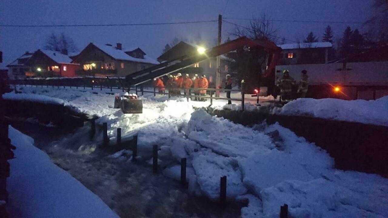 Feuerwehr Thalgau im Einsatz. 