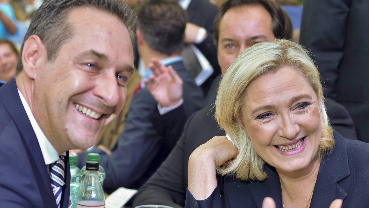 Strache und Le Pen: Politikern, die das herkömmliche politische System bekämpfen, wird es von den Wählern nachgesehen, wenn sie diesem System auf der Nase herumtanzen.  