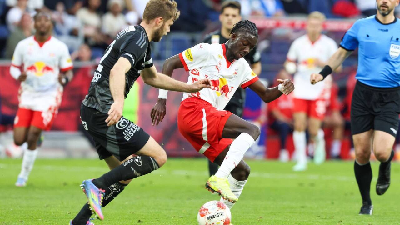 Ein Traumtor von Moussa Yeo (r.) reichte für Red Bull Salzburg am Mittwoch gegen den WAC nur zu einem Punkt. Im Rückspiel wollen die Bullen am Sonntag einen wichtigen Dreier holen.  