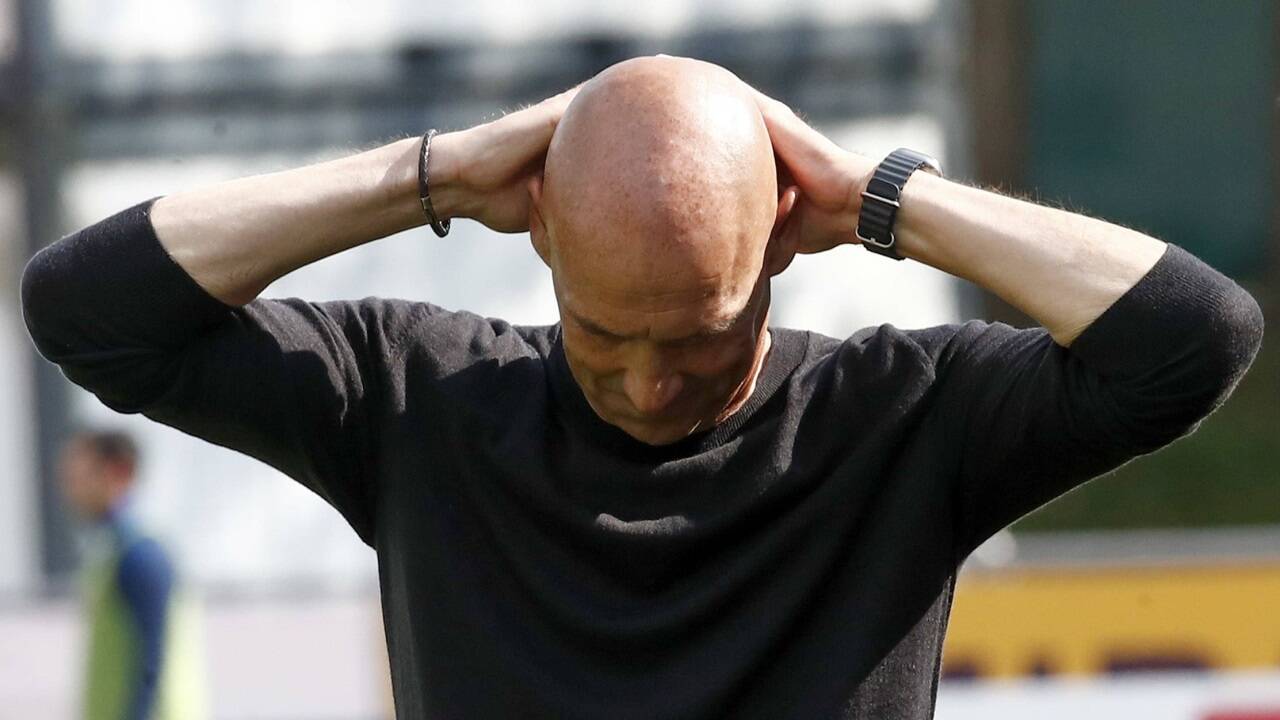Enttäuscht: Trainer Thomas Letsch. Enttäuscht: Trainer Thomas Letsch.