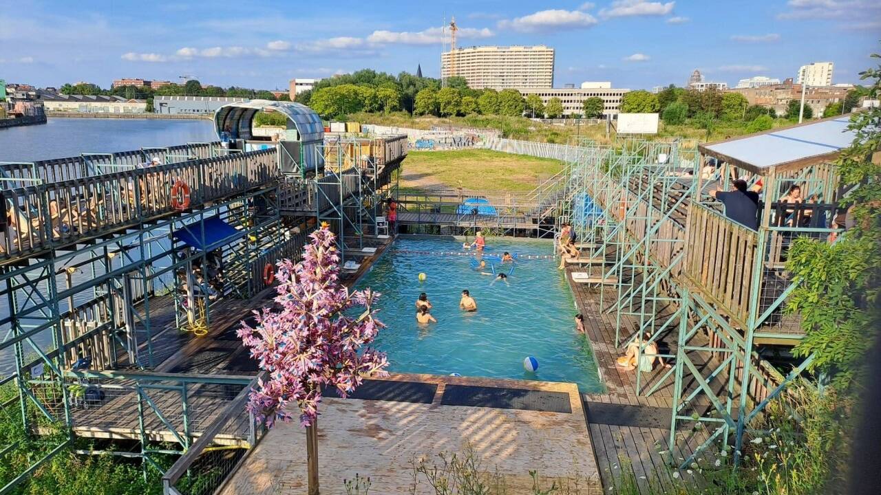 Der Pool in Anderlecht sperrt zu. Der Pool in Anderlecht sperrt zu.