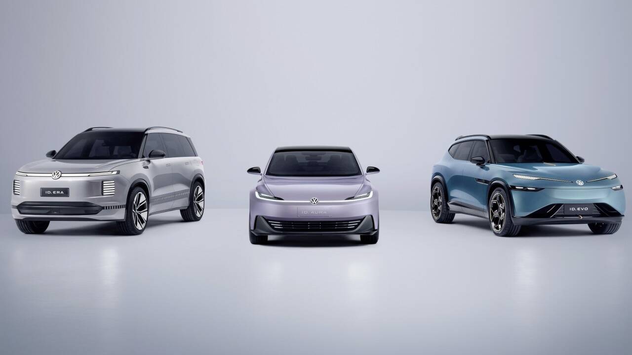 Mit diesem Neuheiten-Trio präsentiert VW auf der laufenden Auto Shanghai seine Zukunftsvisionen, von links: ID. Era, ID. Aura und ID. Evo. 