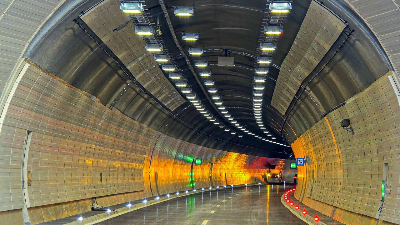 Brandversuch im Helbersbergtunnel mit der Feuerwehr. 