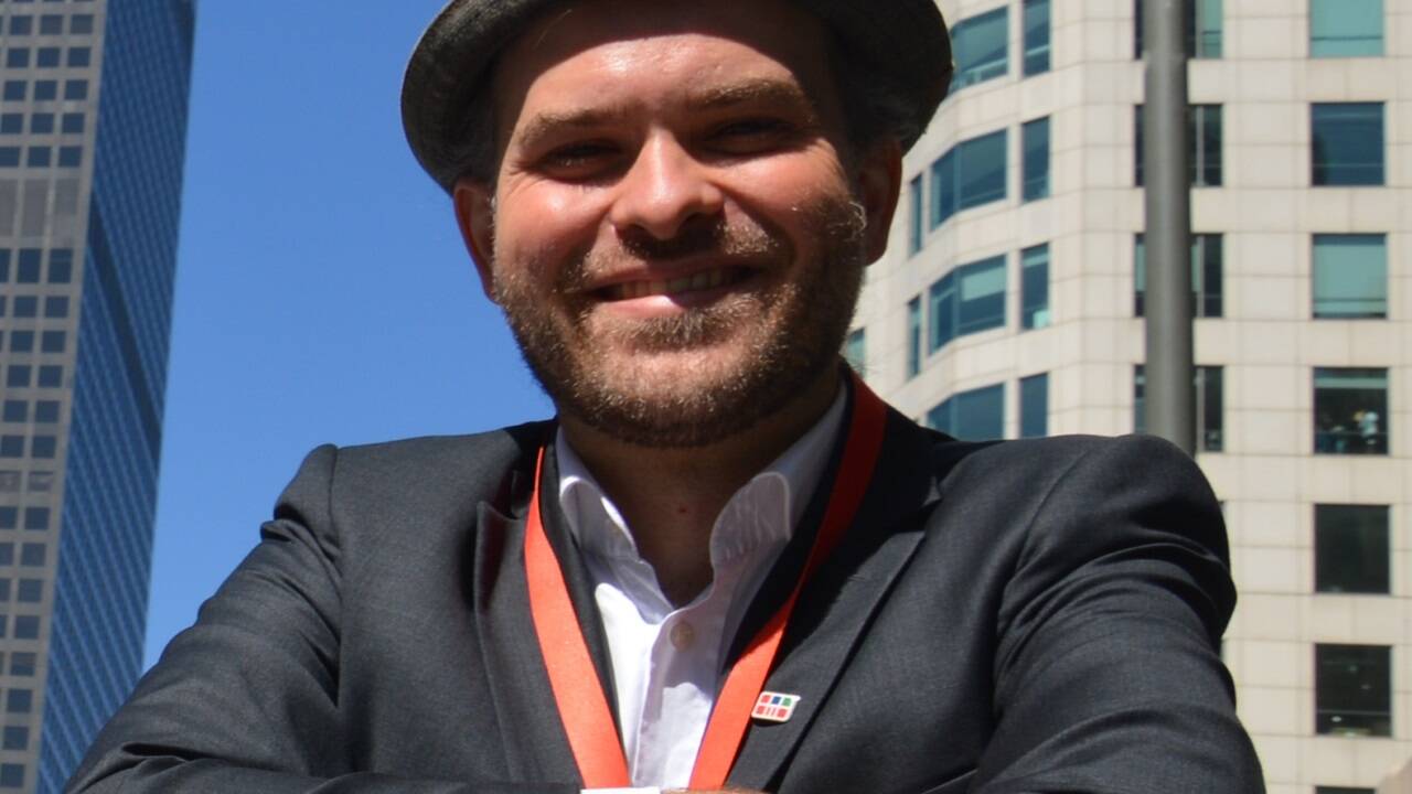 Kevin Schwarzwald wurde im Herbst 2023 mit einem Young Scientist Award ausgezeichnet.   Kevin Schwarzwald wurde im Herbst 2023 mit einem Young Scientist Award ausgezeichnet.