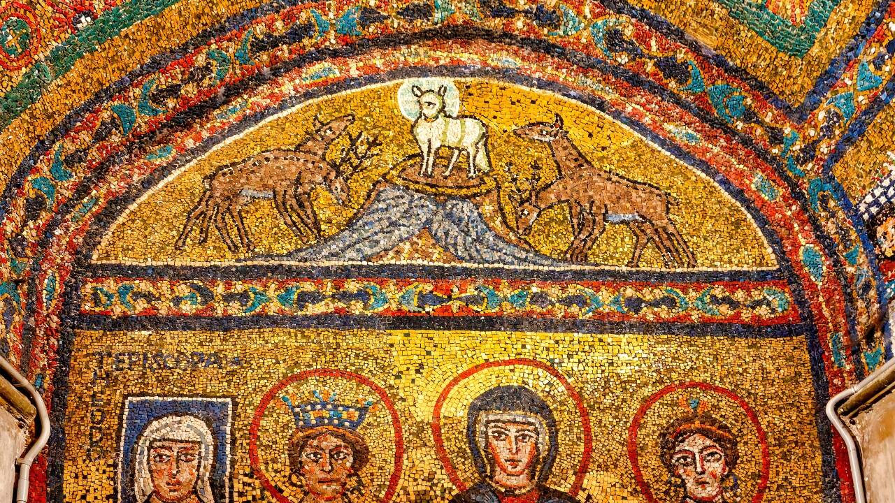 Mosaikkunst in höchster Form: die Kapelle von San Zeno in der Basilika Santa Prassede. 
