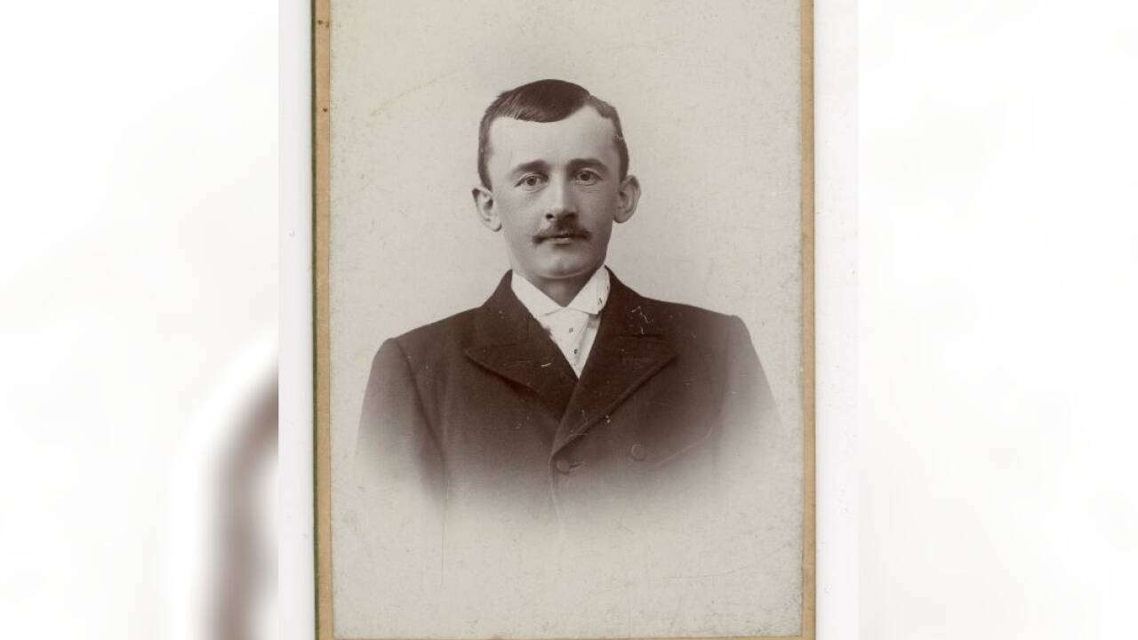 Franz Raudaschl, der Urgroßvater von Autor Michael Fazokas. Er stammte aus St. Georgen im Attergau und machte 1903 in Wals eine Lehre zum Käser.  