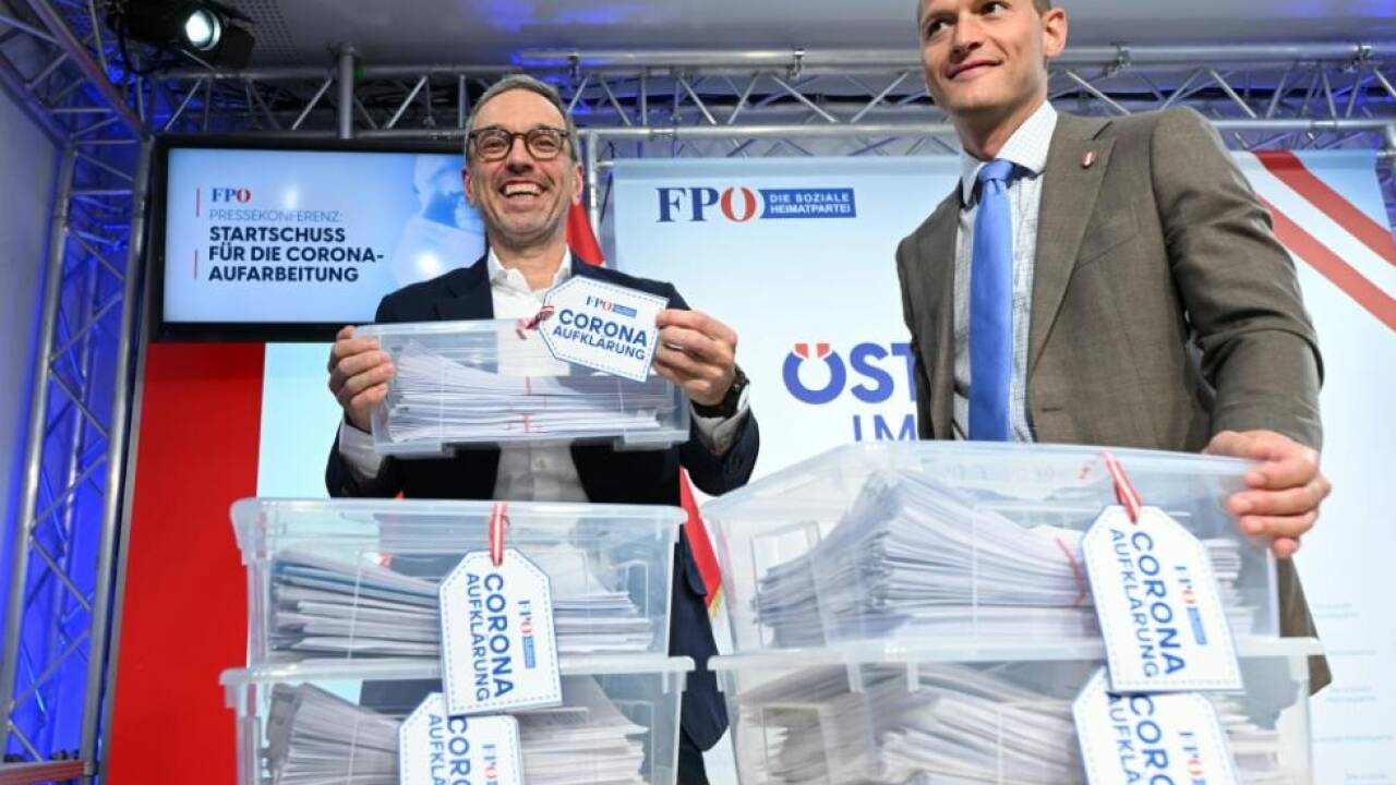Die FPÖ bringt hunderte Anfragen an die Ministerien ein 