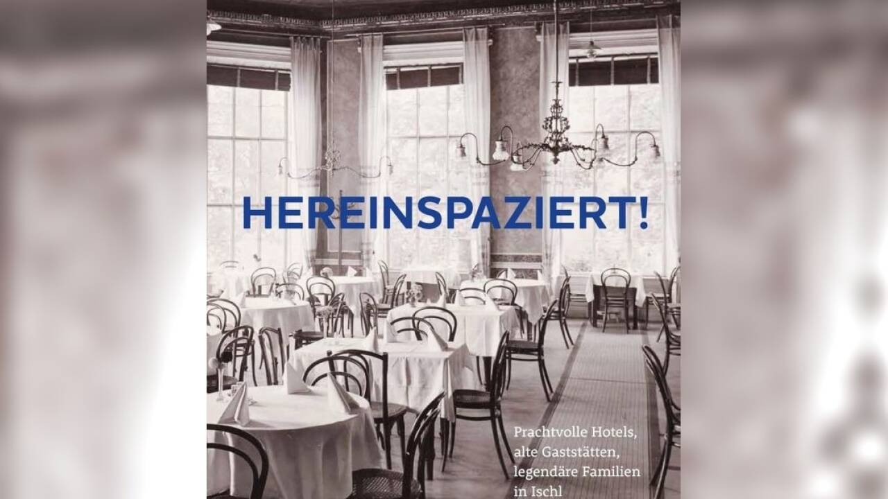 Das Café Ramsauer betrieb auch ein Hotel Garni. Bis heute ist es in Familienbetrieb in Bad Ischl. Im neuen Buch von Historiker Christoph Brandhuber wird mehr über die Geschichte der Hoteliersfamilie erzählt.  