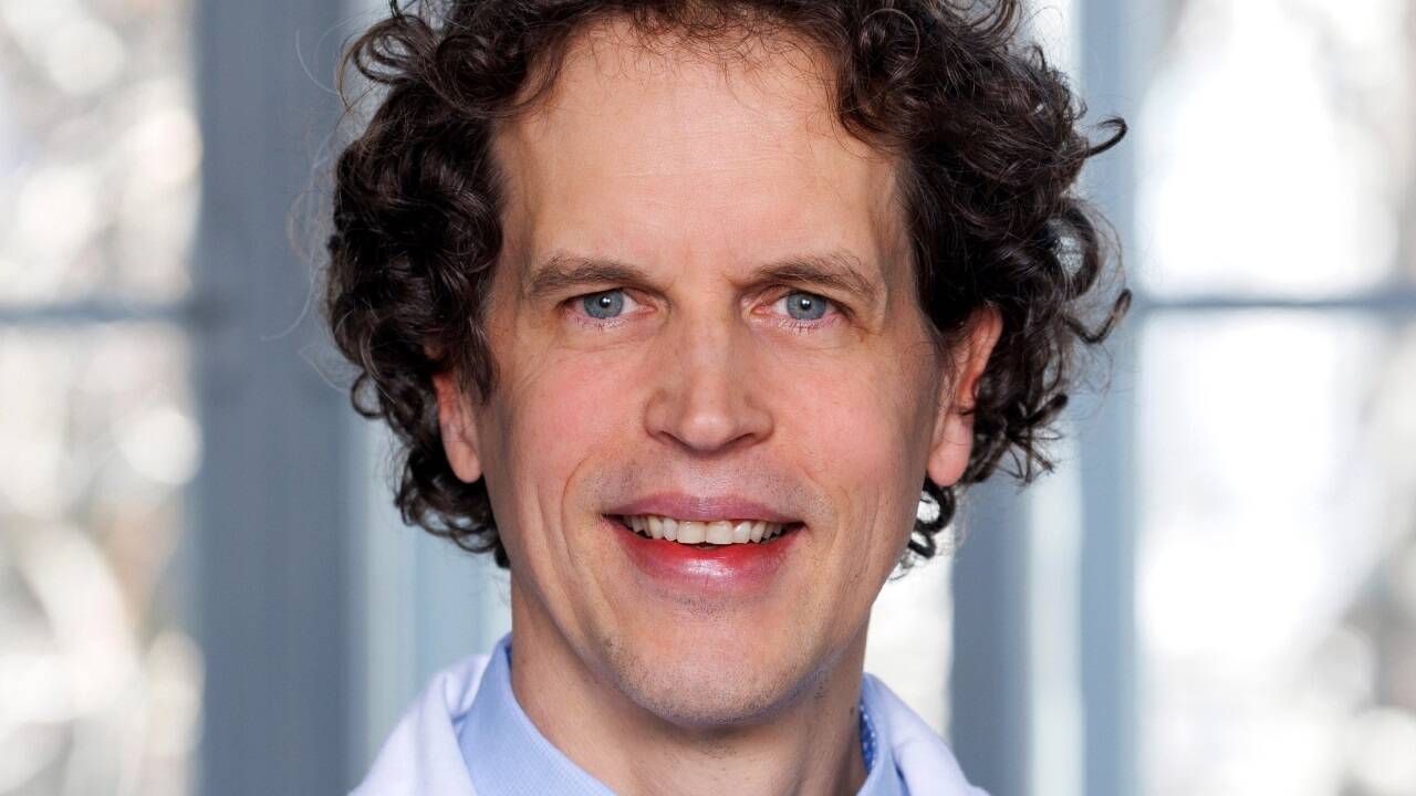 Professor Marco Idzko ist Leiter der Klinischen Abteilung für Pulmologie an der Meduni – und zudem sowohl Internist als auch Allergologe.  