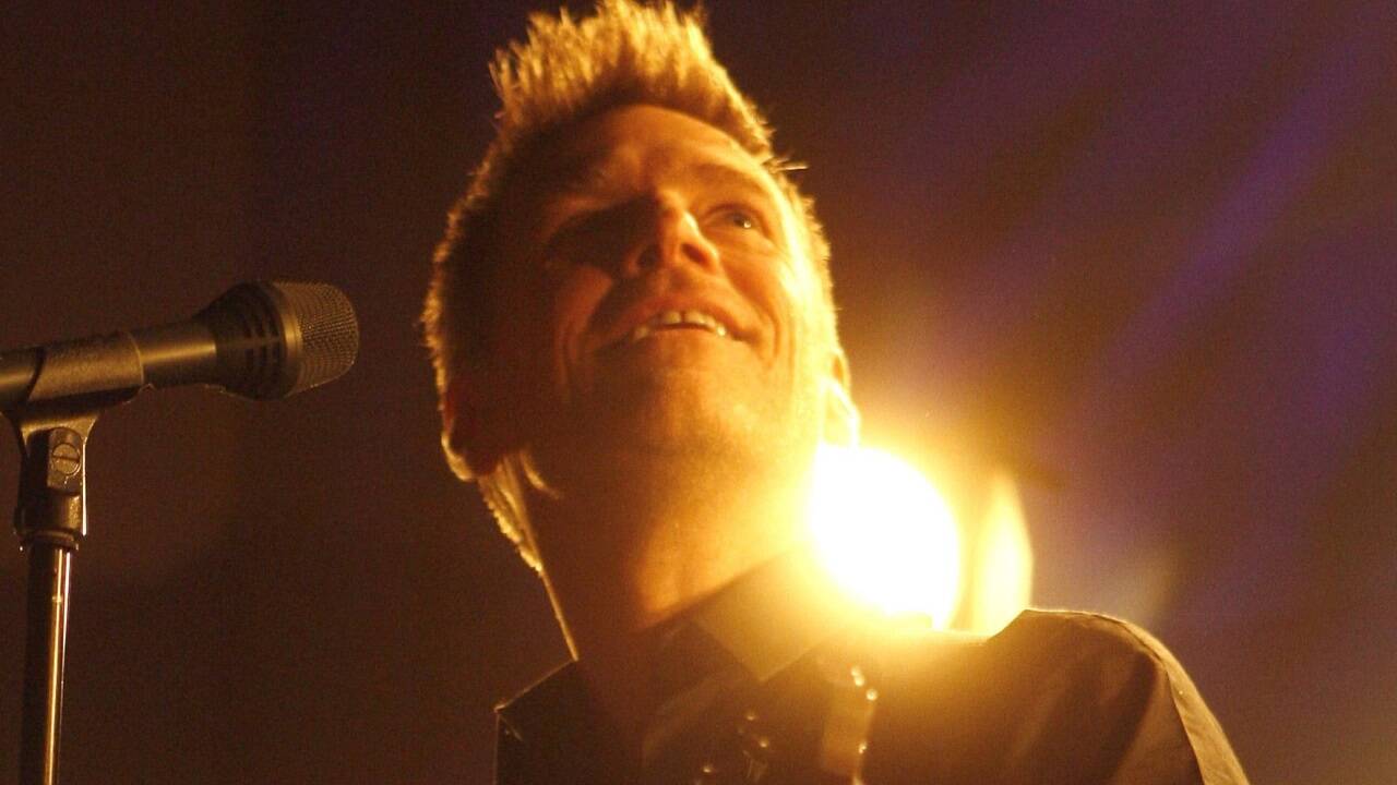 Bryan Adams war am 14. Juni 1994 in Salzburg auf dem Residenzplatz zu Gast. Das Bild zeigt ihn im Jahr 2008 bei einem Konzert in Wien.  